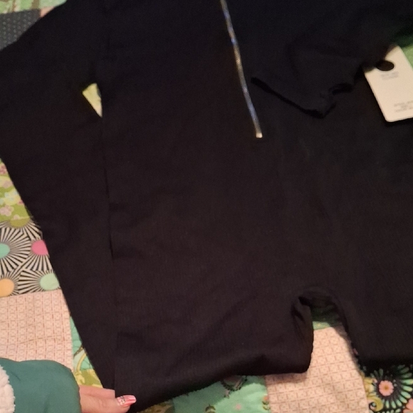 New Mix Black Jumpsuit with Zipper - Picture 4 of 4